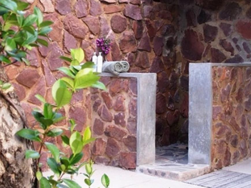 阿布鲁姆布西小屋水疗休闲旅馆 卡利南 外观 照片