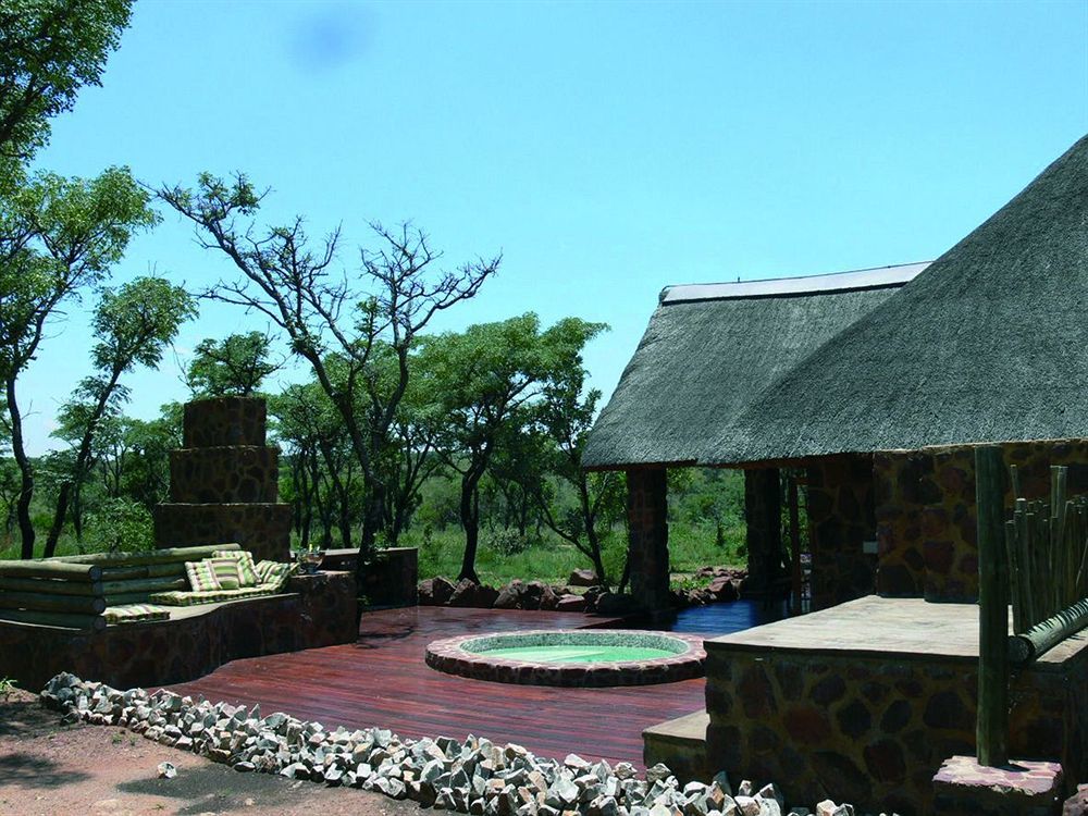 阿布鲁姆布西小屋水疗休闲旅馆 卡利南 外观 照片