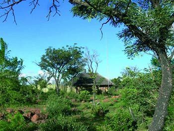 阿布鲁姆布西小屋水疗休闲旅馆 卡利南 外观 照片