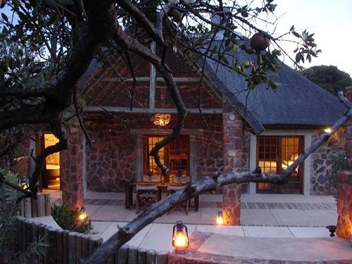 阿布鲁姆布西小屋水疗休闲旅馆 卡利南 外观 照片